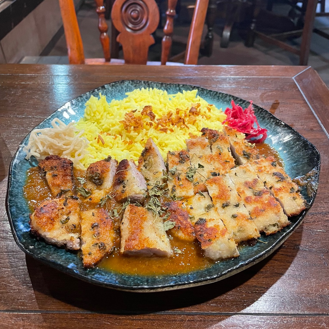 カツカレーの画像